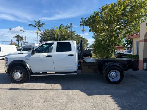 Used 2024 RAM 4500 4x4 Crew Cab Tradesman w/ Chrome Appearance Group image 2
