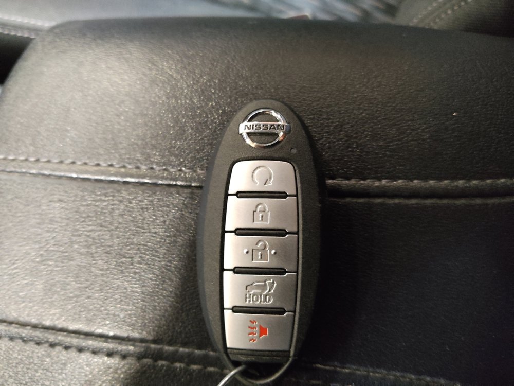 Used 2019 Nissan Rogue SV FWD image 32