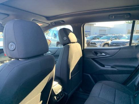 New 2025 Chevrolet Equinox LT w/ Midnight Edition image 31