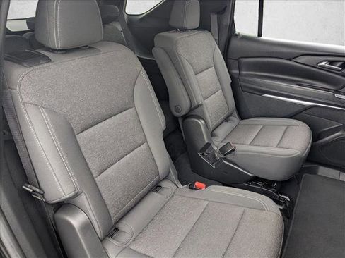 Used 2024 Chevrolet Traverse LT image 21