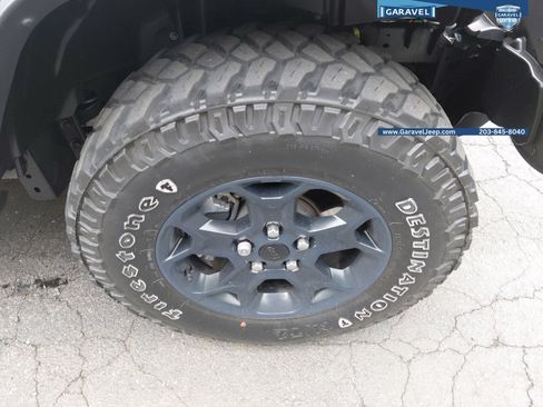 Used 2023 Jeep Wrangler Unlimited w/ Cold Weather Group AWD/4WD image 36