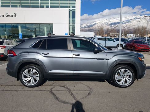 Used 2021 Volkswagen Atlas Cross Sport SEL image 2