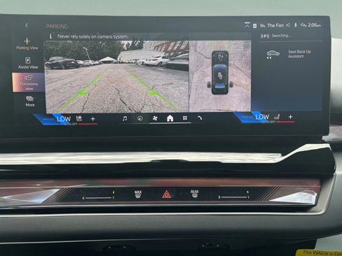 Used 2025 BMW i5 eDrive40i w/ Premium Package image 15