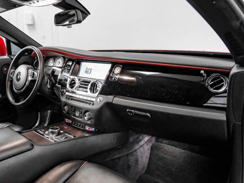 Used 2014 Rolls-Royce Wraith image 10