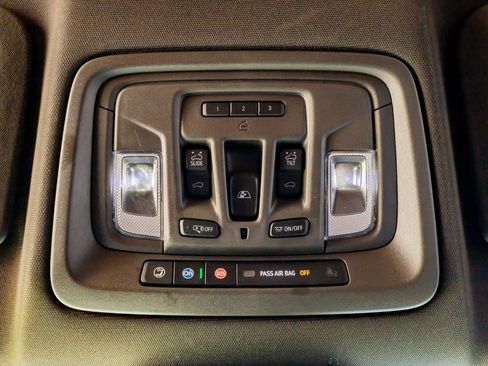 Used 2025 GMC Sierra 3500 Denali w/ Denali Reserve Package image 28