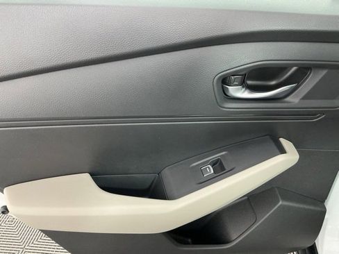 Used 2023 Honda Accord EX-L image 9