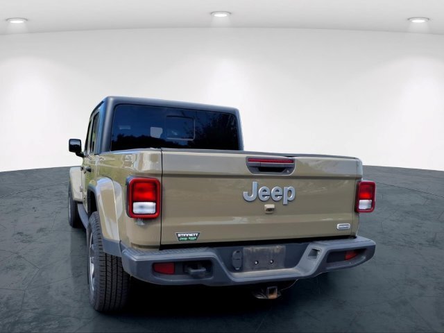 Used 2020 Jeep Gladiator Overland w/ Cold Weather Group AWD/4WD image 18