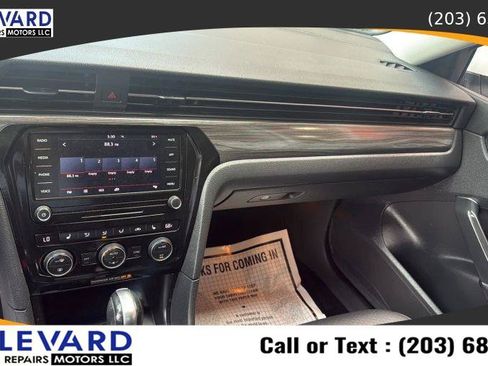 Used 2020 Volkswagen Passat 2.0T R-Line FWD image 25