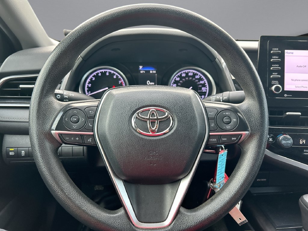 Used 2022 Toyota Camry LE FWD image 15