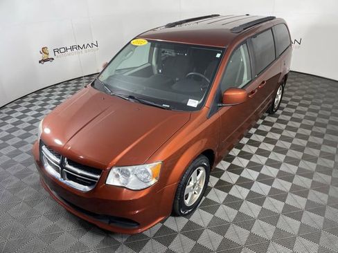 Used 2012 Dodge Grand Caravan SXT w/ Entertainment Group 1 image 43