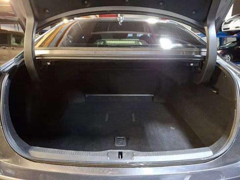 Used 2024 Toyota Crown Limited image 30