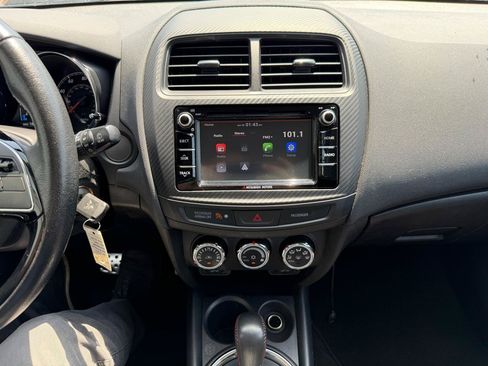 Used 2017 Mitsubishi Outlander Sport ES AWD/4WD image 30