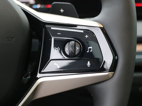 Used 2025 BMW X3 xDrive30i w/ Premium Package image 19