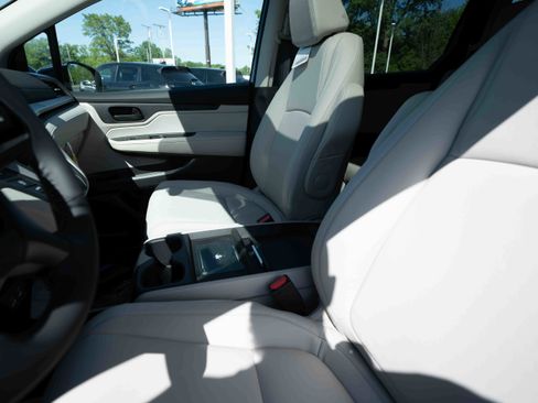 New 2026 Honda Odyssey EX-L image 10