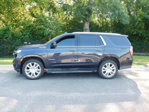 Certified 2023 Chevrolet Tahoe High Country w/ Advanced Technology Package AWD/4WD image 2
