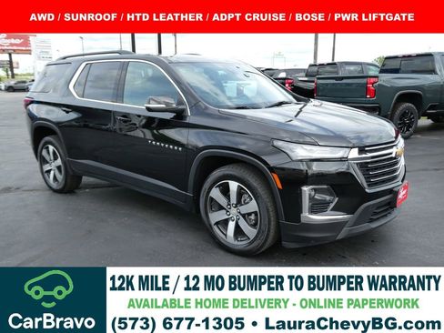 Certified 2023 Chevrolet Traverse LT w/ LT Premium Package AWD/4WD image 1
