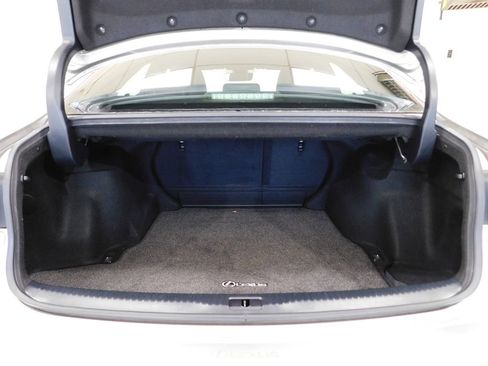 Used 2018 Lexus IS 300 F Sport w/ F Sport Package image 77