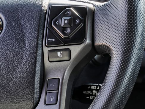 Certified 2023 Toyota Tacoma TRD Off-Road w/ Technology Package AWD/4WD image 34
