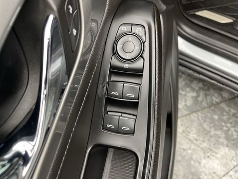 Certified 2023 Chevrolet Traverse LT w/ Midnight/Sport Edition image 8