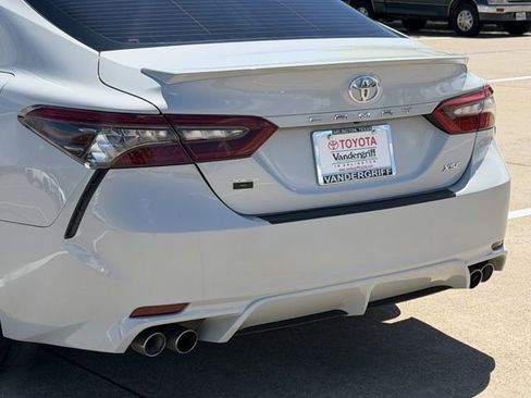 Used 2022 Toyota Camry XSE image 6