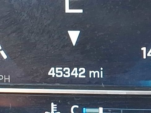 Used 2022 Chevrolet Silverado 1500 LT image 20