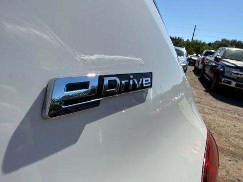 Used 2017 BMW X5 xDrive40e AWD/4WD image 12