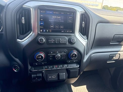 Used 2021 Chevrolet Silverado 1500 RST AWD/4WD image 15