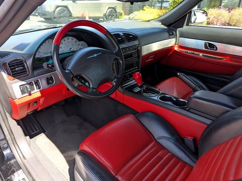 Used 2002 Ford Thunderbird image 17