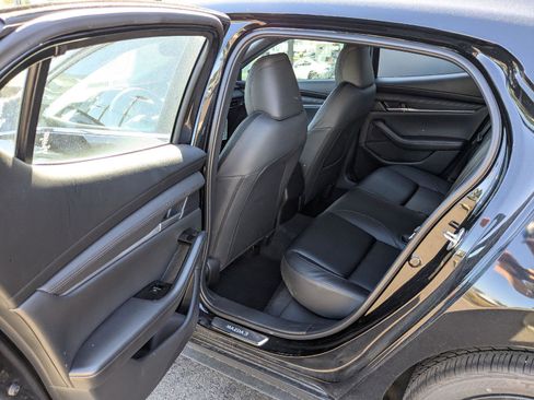 Used 2025 MAZDA MAZDA3 s Sport FWD image 11