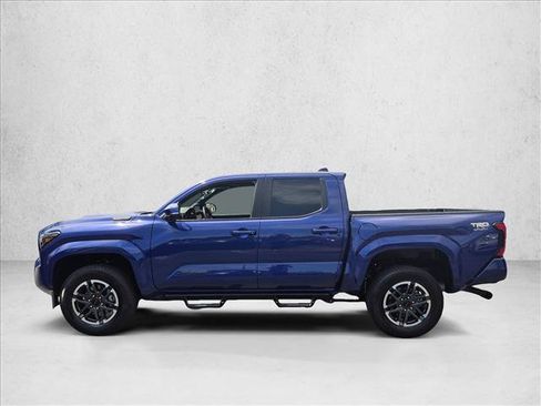 Used 2025 Toyota Tacoma TRD Sport w/ TRD Sport Upgrade Package AWD/4WD image 9