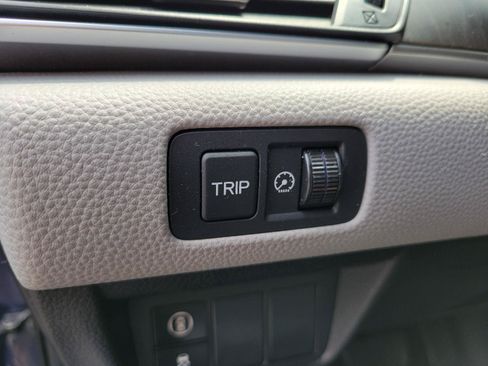 Used 2018 Honda Accord EX-L image 11