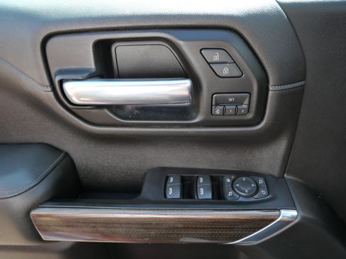 Used 2019 Chevrolet Silverado 1500 LTZ w/ LTZ Plus Package AWD/4WD image 27
