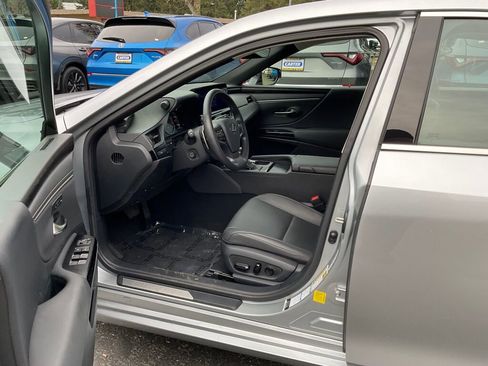 Used 2024 Lexus ES 250 250 image 9