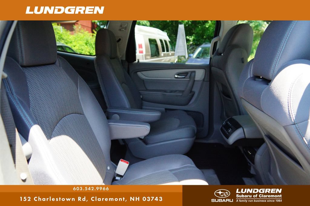 Used 2015 Chevrolet Traverse LT w/ Traveler's Package FWD image 28