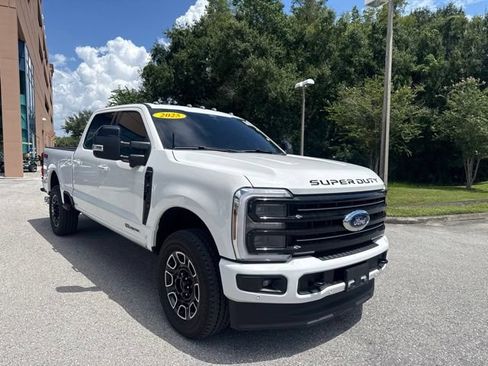 Certified 2025 Ford F250 Platinum w/ FX4 Off-Road Package AWD/4WD image 10