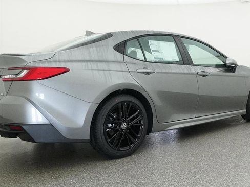 New 2026 Toyota Camry SE FWD image 5