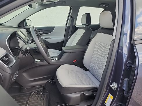 Used 2018 Chevrolet Equinox LS FWD image 7
