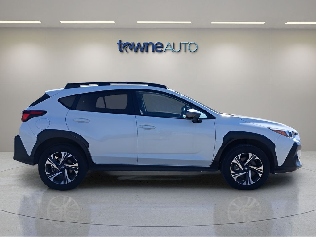 Used 2026 Subaru Crosstrek 2.5i Premium AWD/4WD image 8