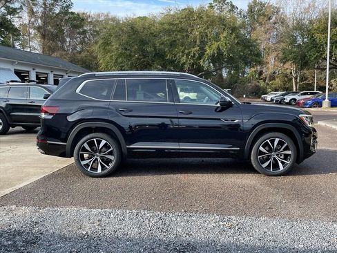 New 2026 Volkswagen Atlas SEL Premium R-Line AWD/4WD image 2
