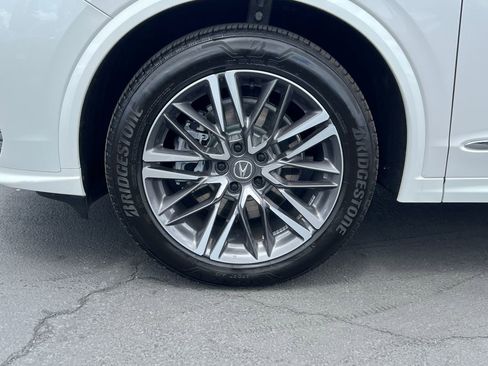 Certified 2025 Acura MDX SH-AWD w/ Advance Package image 6