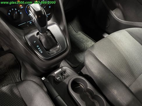 Used 2018 Ford Transit Connect XL image 17