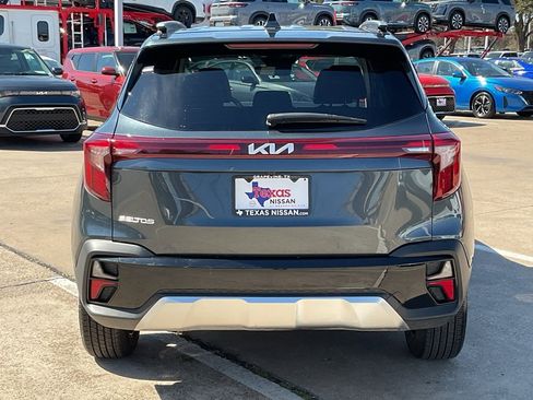 Used 2025 Kia Seltos S image 6