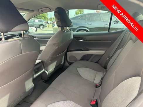 Used 2020 Toyota Camry LE FWD image 8