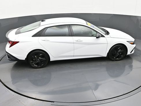Certified 2026 Hyundai Elantra Sport image 35