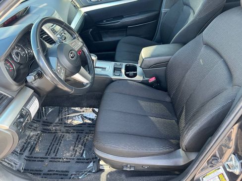Used 2010 Subaru Outback 2.5i Premium AWD/4WD image 19