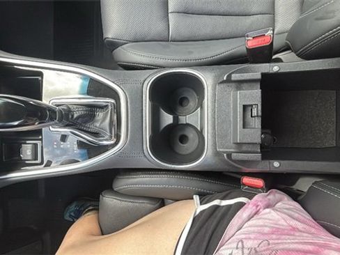 Used 2022 Subaru Outback Limited image 17