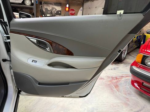 Used 2012 Buick LaCrosse Premium FWD image 30