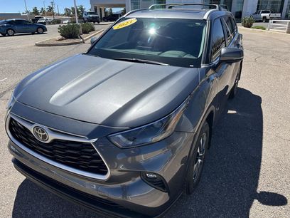 Used 2023 Toyota Highlander XLE