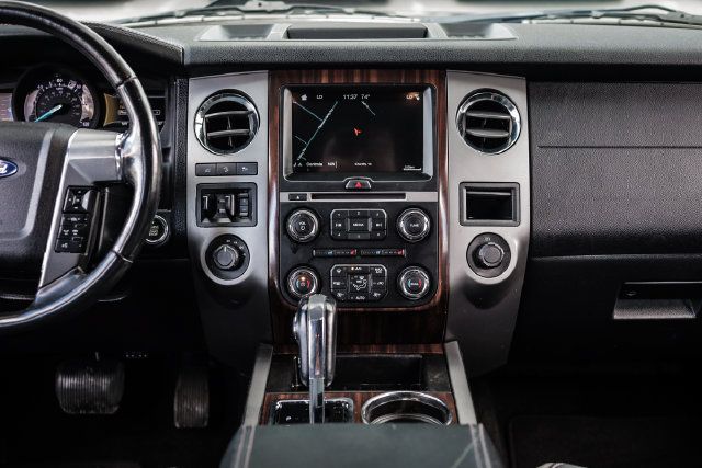 Used 2017 Ford Expedition Platinum AWD/4WD image 23