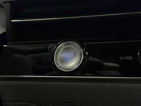 New 2026 Genesis GV70 2.5T Advanced image 22